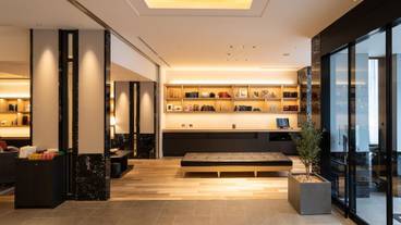 内部エントランス / 2