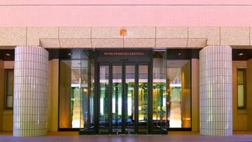 施設の入り口 / 19