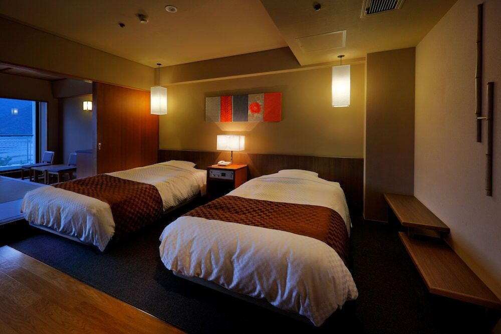 テラスや客室、露天風呂から瀬戸内海を一望!冬は「牡蠣づくし」に舌鼓4375349