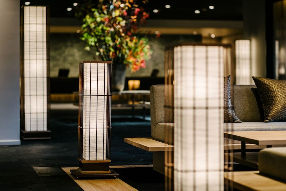 ロビーラウンジ