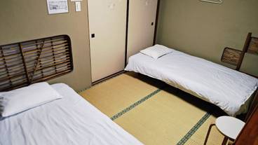 客室 / 5