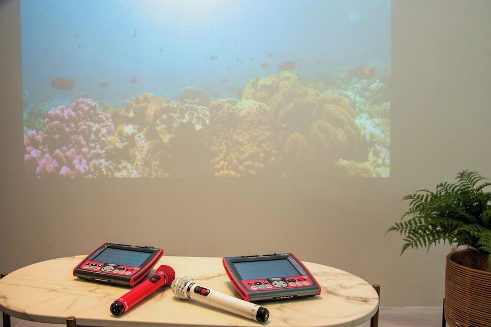 カラオケ ルーム