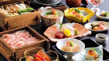 食事・飲み物 / 3