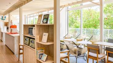 朝食スペース / 11