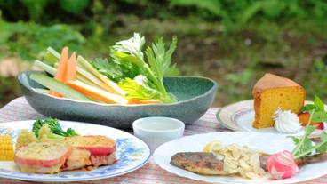 食事・飲み物 / 7