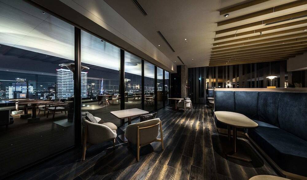 ラウンジでは朝食も提供 / 3