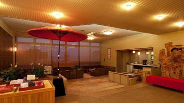 ロビーラウンジ / 3