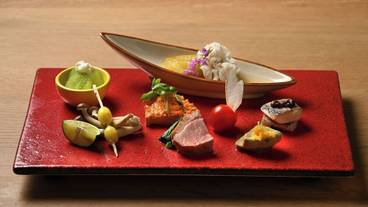 食事・飲み物 / 6