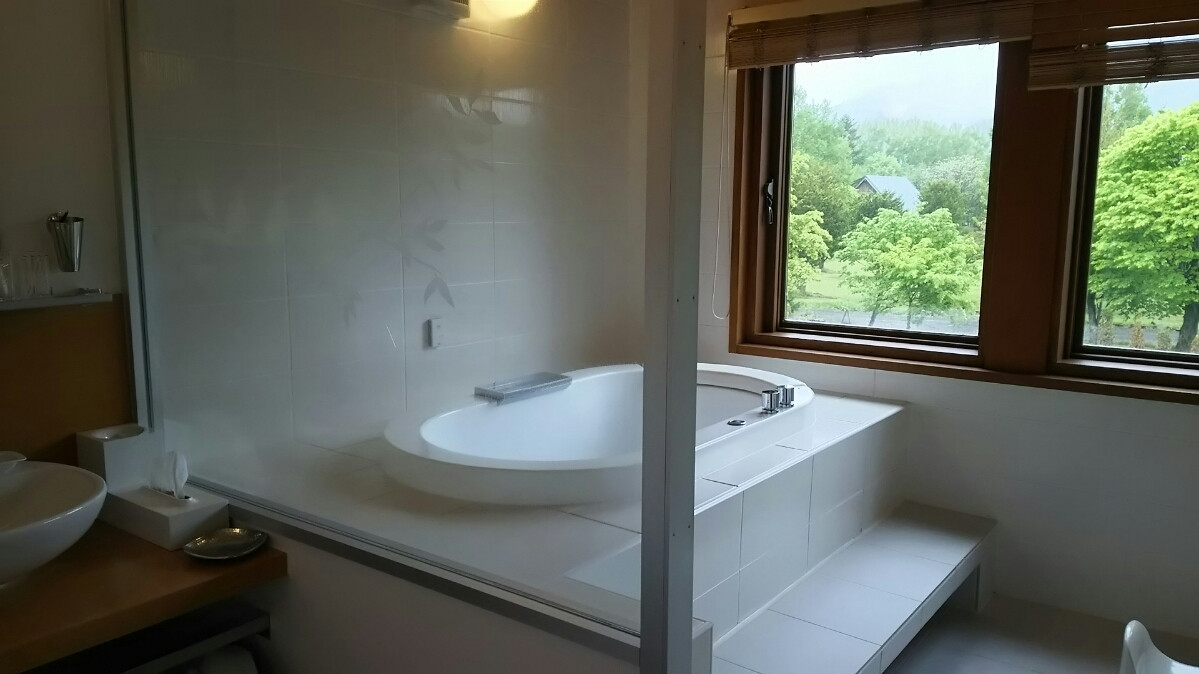 窓からの景色に癒される1894780