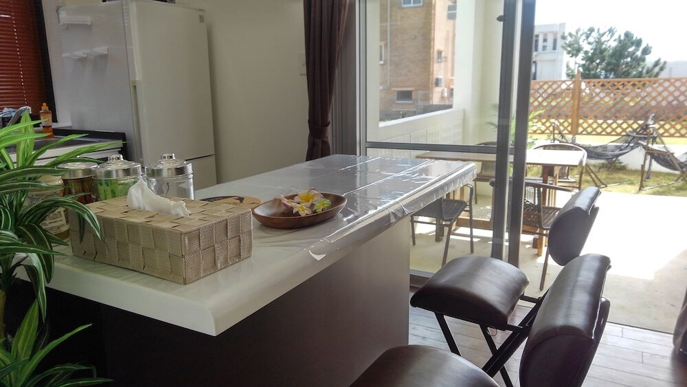 客室内のダイニングエリア