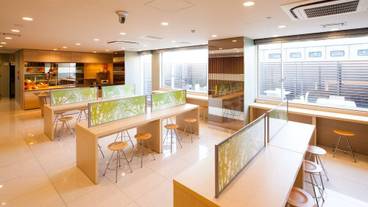 朝食スペース / 9