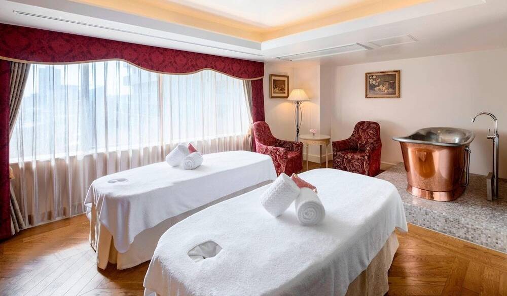 ヨーロピアンスタイルの
特別なスパ体験 / 1