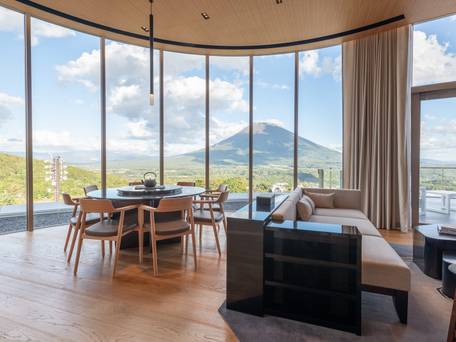 スカイニセコ / 1