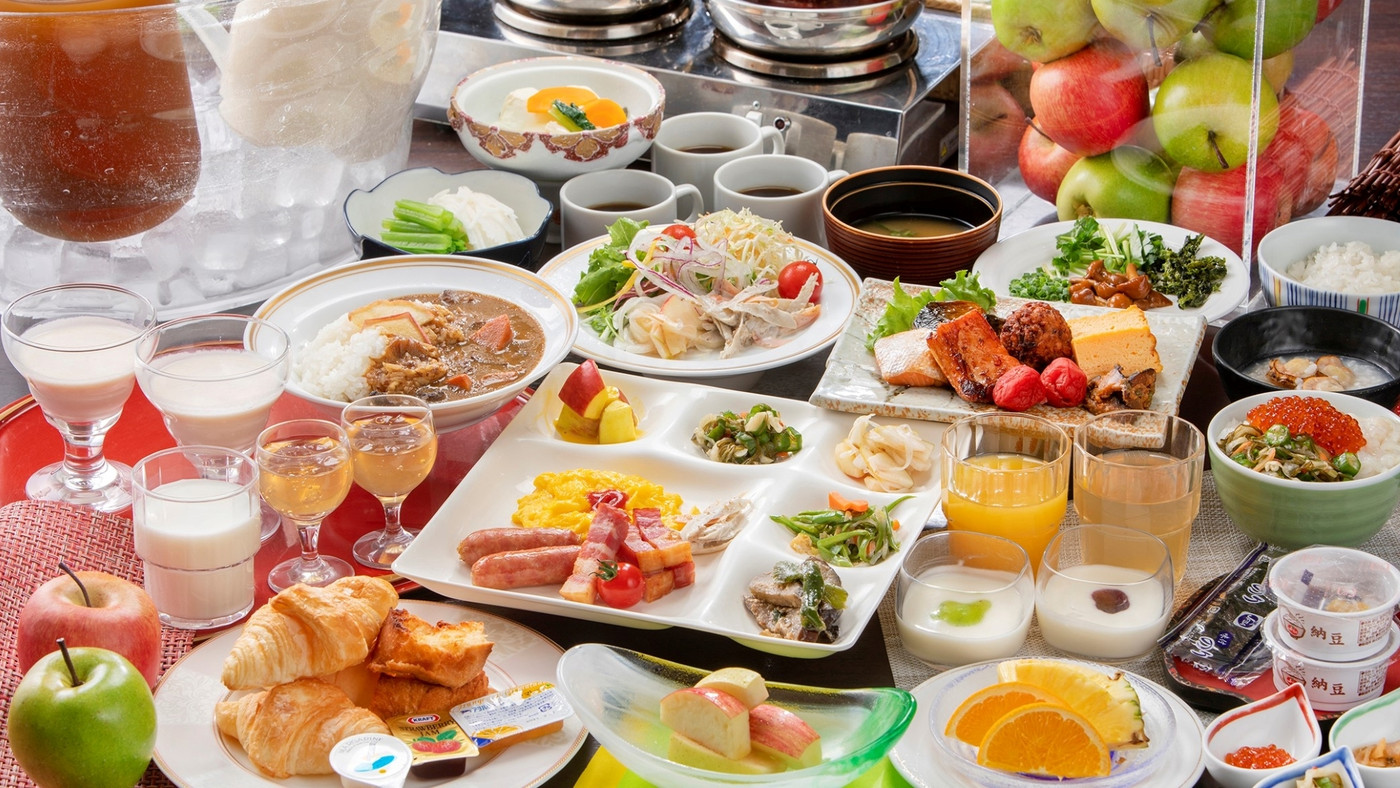 ご当地グルメ「平川サガリカレー」＆「りんご風呂」で体イキイキ♪3996181