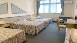 4 人部屋 喫煙可