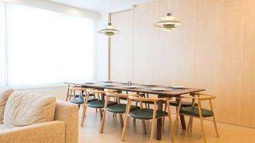 客室内のダイニングエリア / 33