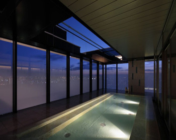 種類豊富な健康朝食ブッフェ。屋上露天風呂も魅力的!4271096