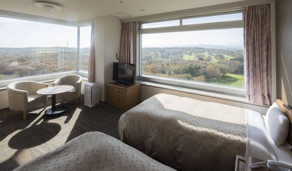 コーナーツイン / 4