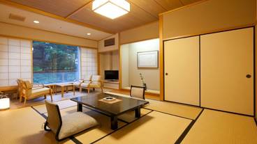 利根川渓流を望む和室 / 3