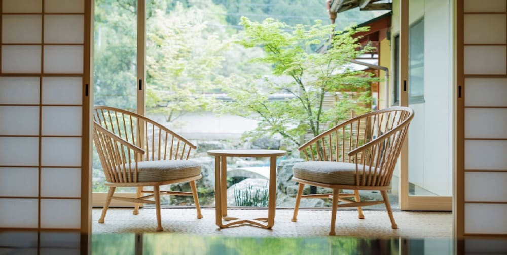 通年で楽しめるバリエーション豊かな鹿肉のジビエ会席3917516