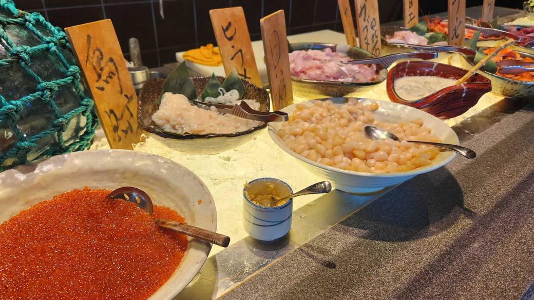 朝食ビュッフェの海鮮コーナー / 1