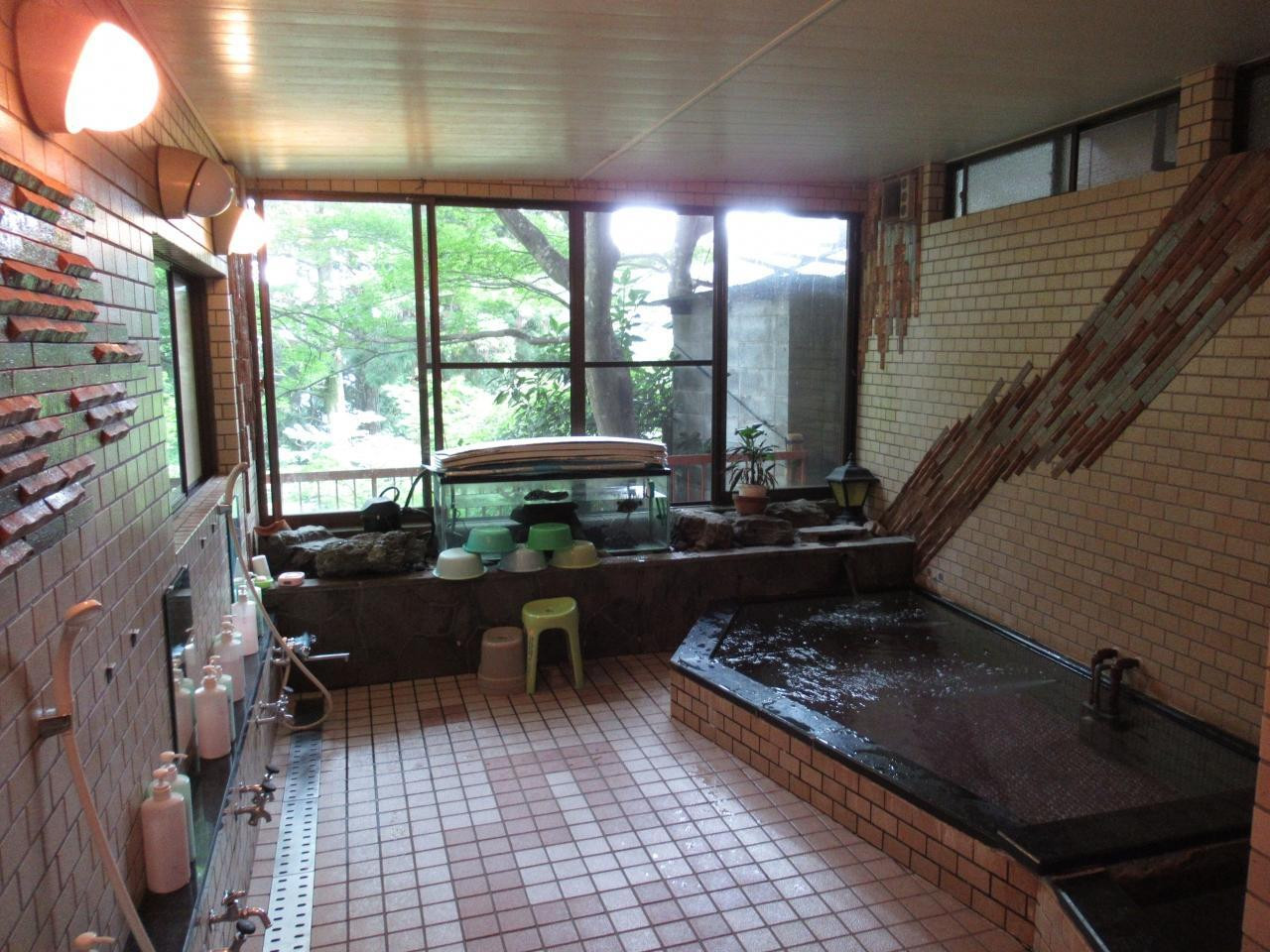 神代杉を使用したお部屋で自分を見つめる滞在4231180