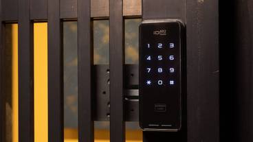 施設の入り口 / 4