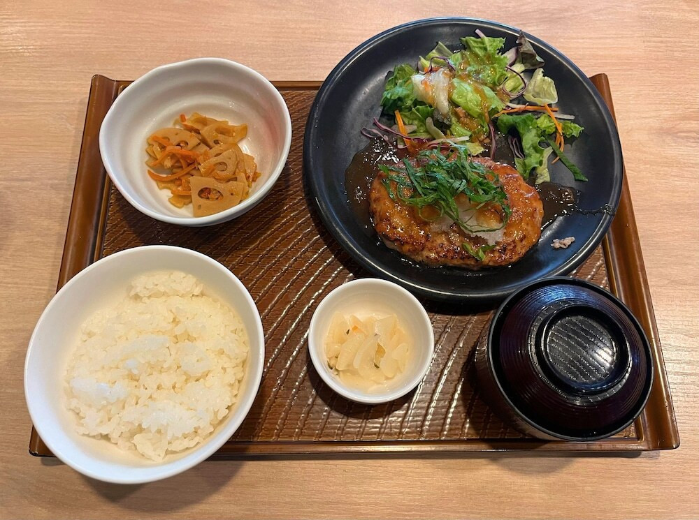 朝食
