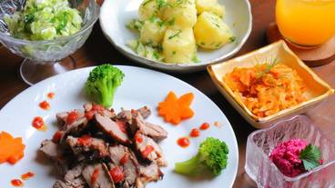 食事・飲み物 / 3