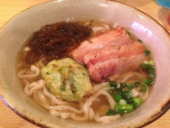 「首里製麺」料理 599783 沖縄すば
