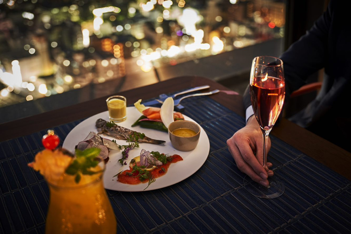 クルードデッキ 食事