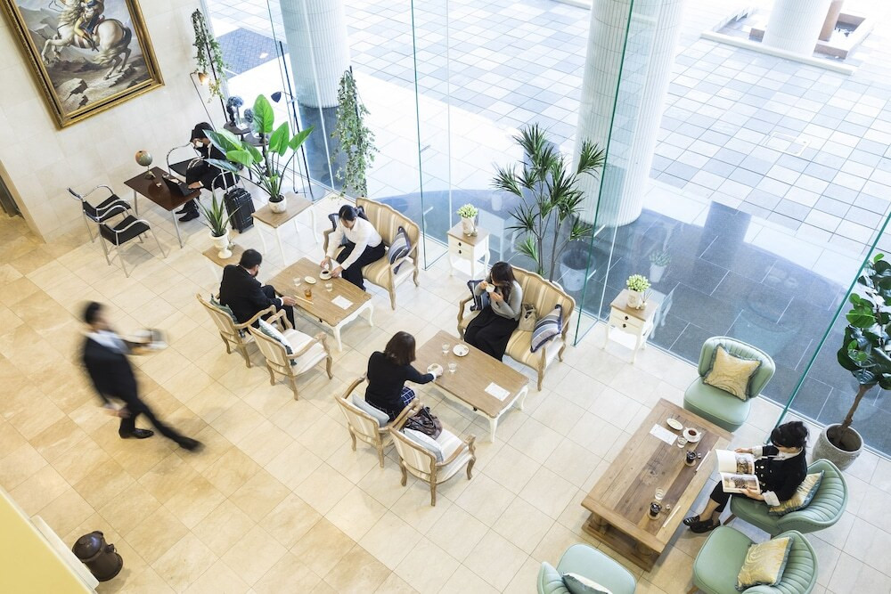 ロビーラウンジ