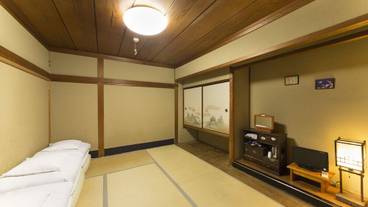 客室 / 3