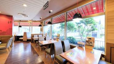 朝食スペース / 7