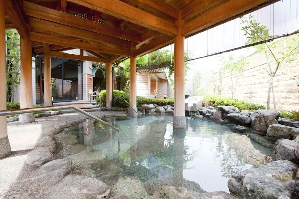 北陸最大級の源泉露天風呂が自慢!夏休み限定のお祭りも楽しい♪4754708