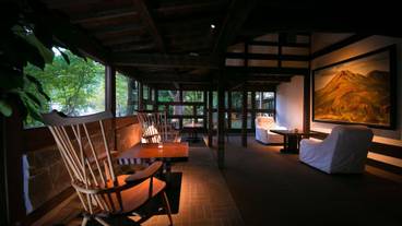 ロビーラウンジ / 4