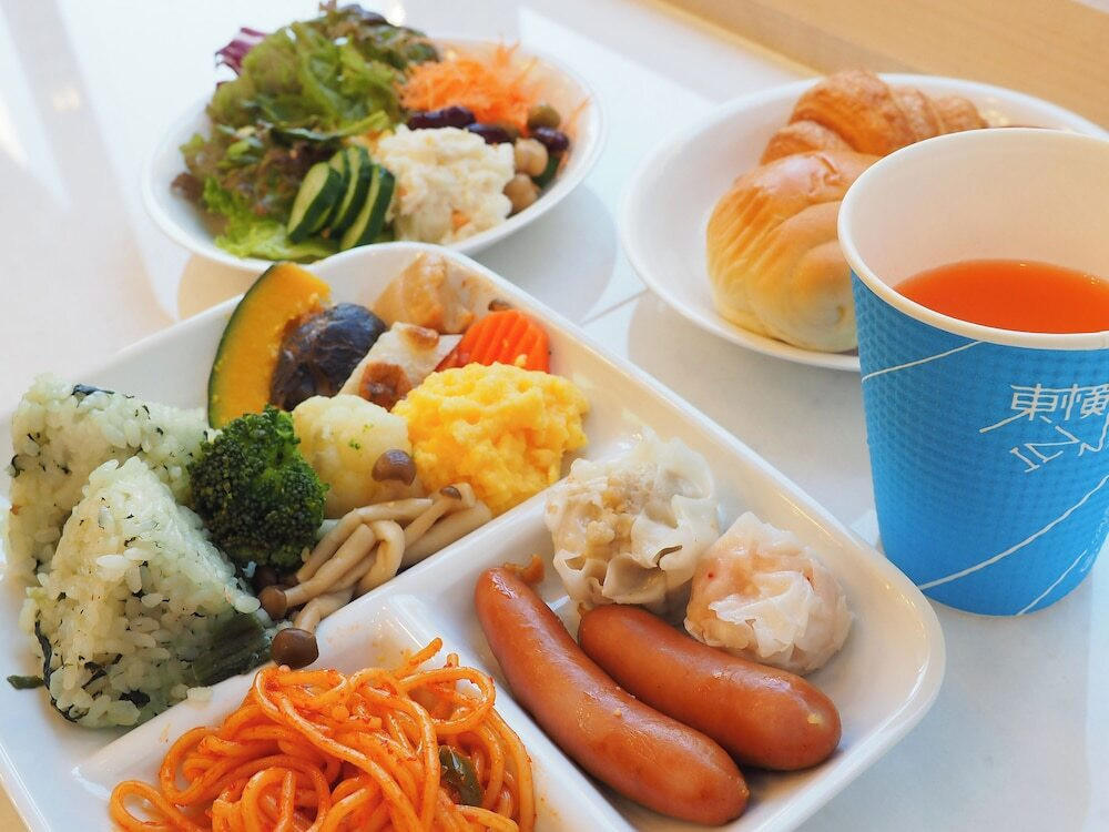 朝食