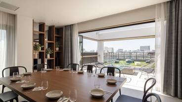 ガーデンスイート ダイニング(2) / 5