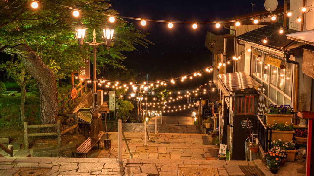 温泉情緒を味わいに
伊香保の石段街へ / 3