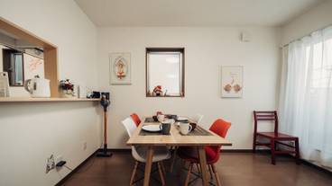 客室内のダイニングエリア / 12