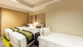 スーペリアツイン (ソファベッド、大人3名利用時)