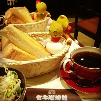 「セキ珈琲館 元町店」料理 442576 2013/11/05

モーニングA 厚切りトーストと
おいしいコーヒー♪