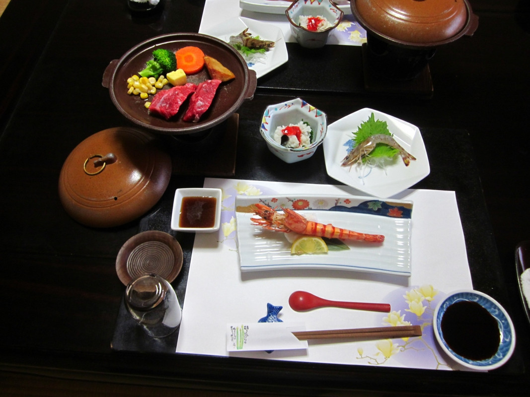 夕食は部屋食で天草会席をいただきます