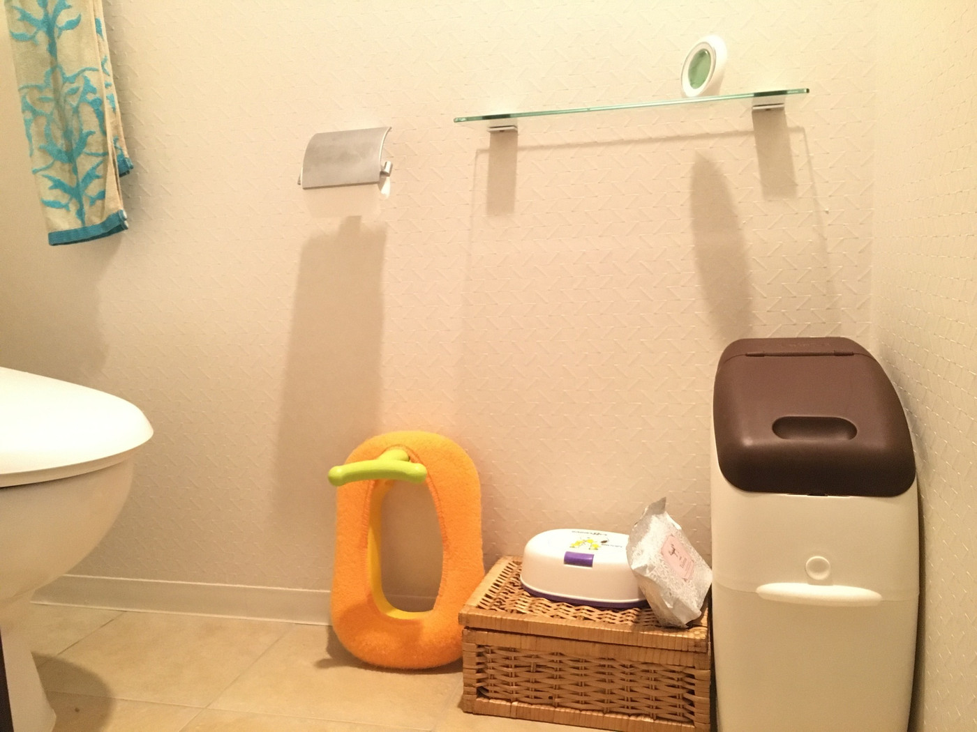 おむつのごみ箱