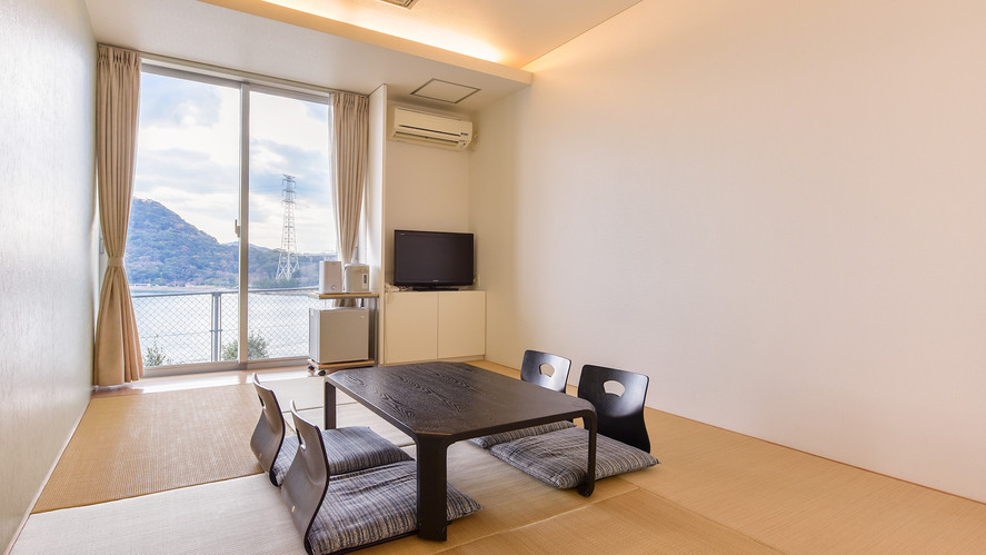 全面ガラス張りのラウンジやレストランにびっくり！絶景を楽しんで3417539