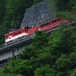 日本一の急勾配を駆け登る！大井川鉄道の「アプト式列車」って？