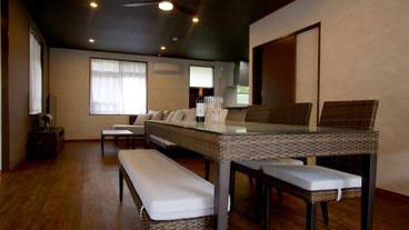 客室内のダイニングエリア / 4