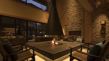 暖炉ラウンジ③ / 3