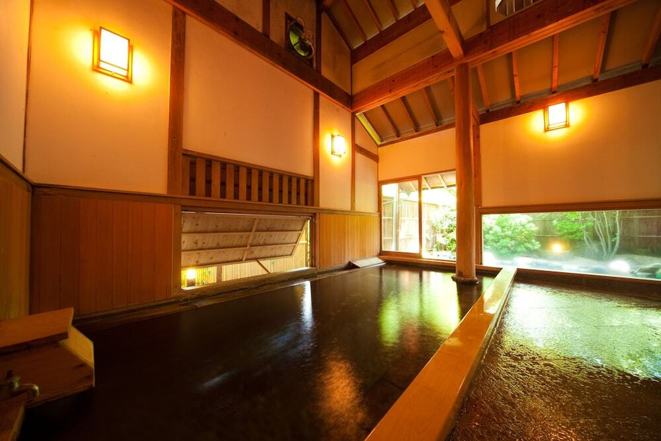 源流の湯内湯