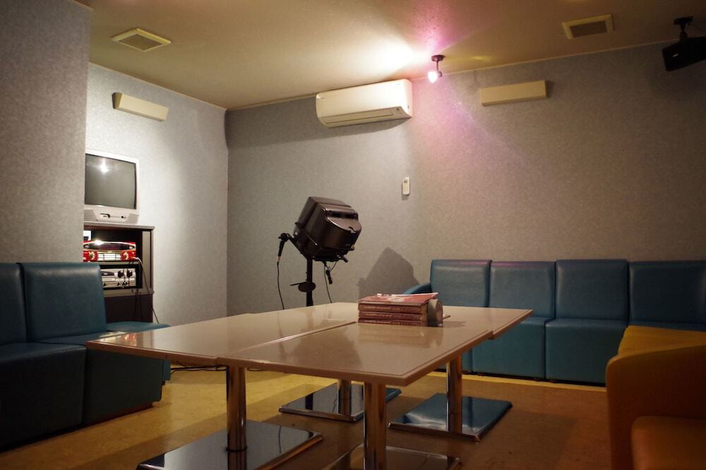 カラオケ ルーム